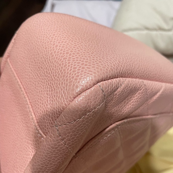 Authentic sakura pink Chanel set - Picture 5 of 16